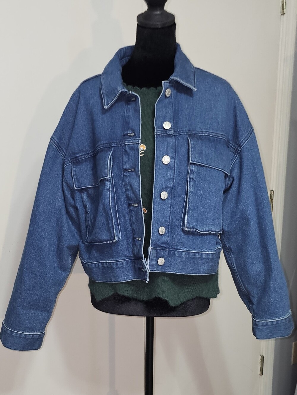 LOFT Blue Denim Cropped Trucker Modern Cargo Jacket Sz Lg